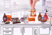 Load image into Gallery viewer, MGA&#39;s Miniverse Make It Mini Food Hershey Multipack Mini Collectibles, DIY, Resin Play, Replica Food, NOT Edible, Collectors, 8+

